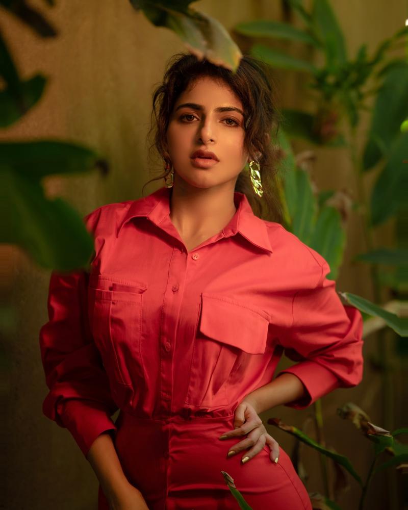 iswarya-menon-hot-photos